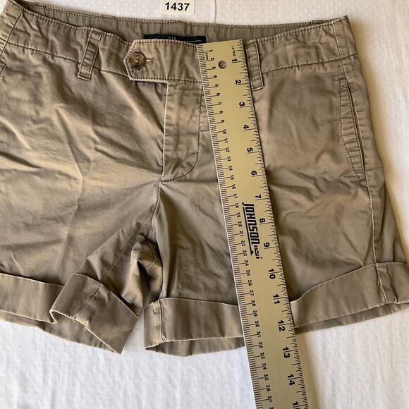 GAP Women’s Khaki Shorts size 4 US, Natural Tan - Picture 3 of 11